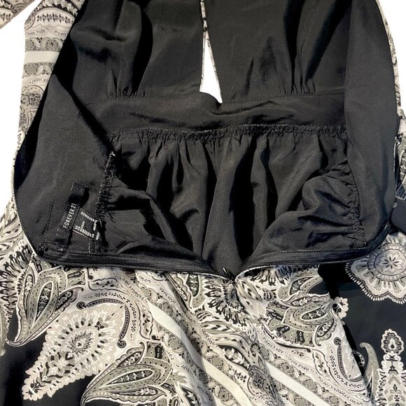 FOREVER 21 Y2K Style Black Paisley Halter Neck Sleeveless Maxi Dress Size Medium - Picture 6 of 9